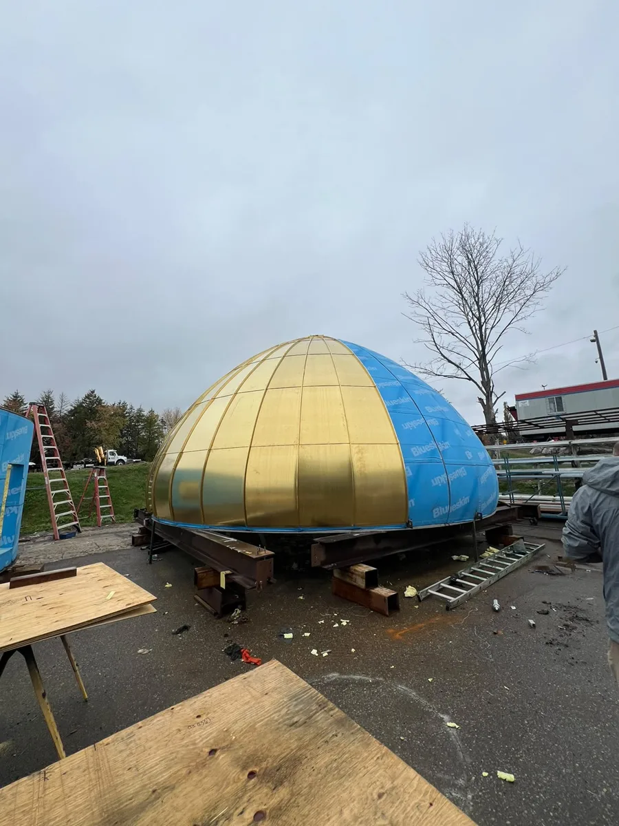 New mosque dome under construction